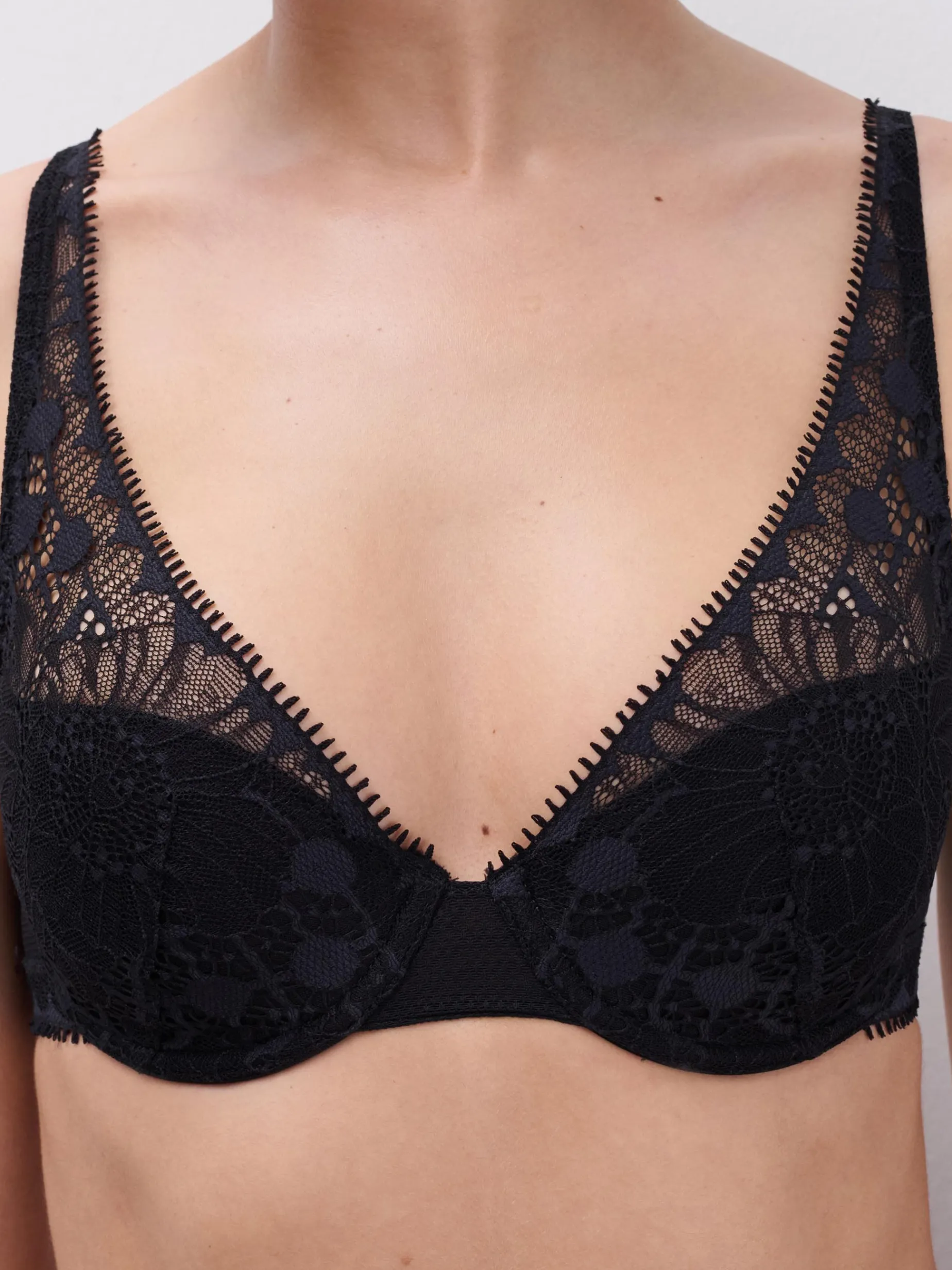 Plunge t-shirt BH - Sort