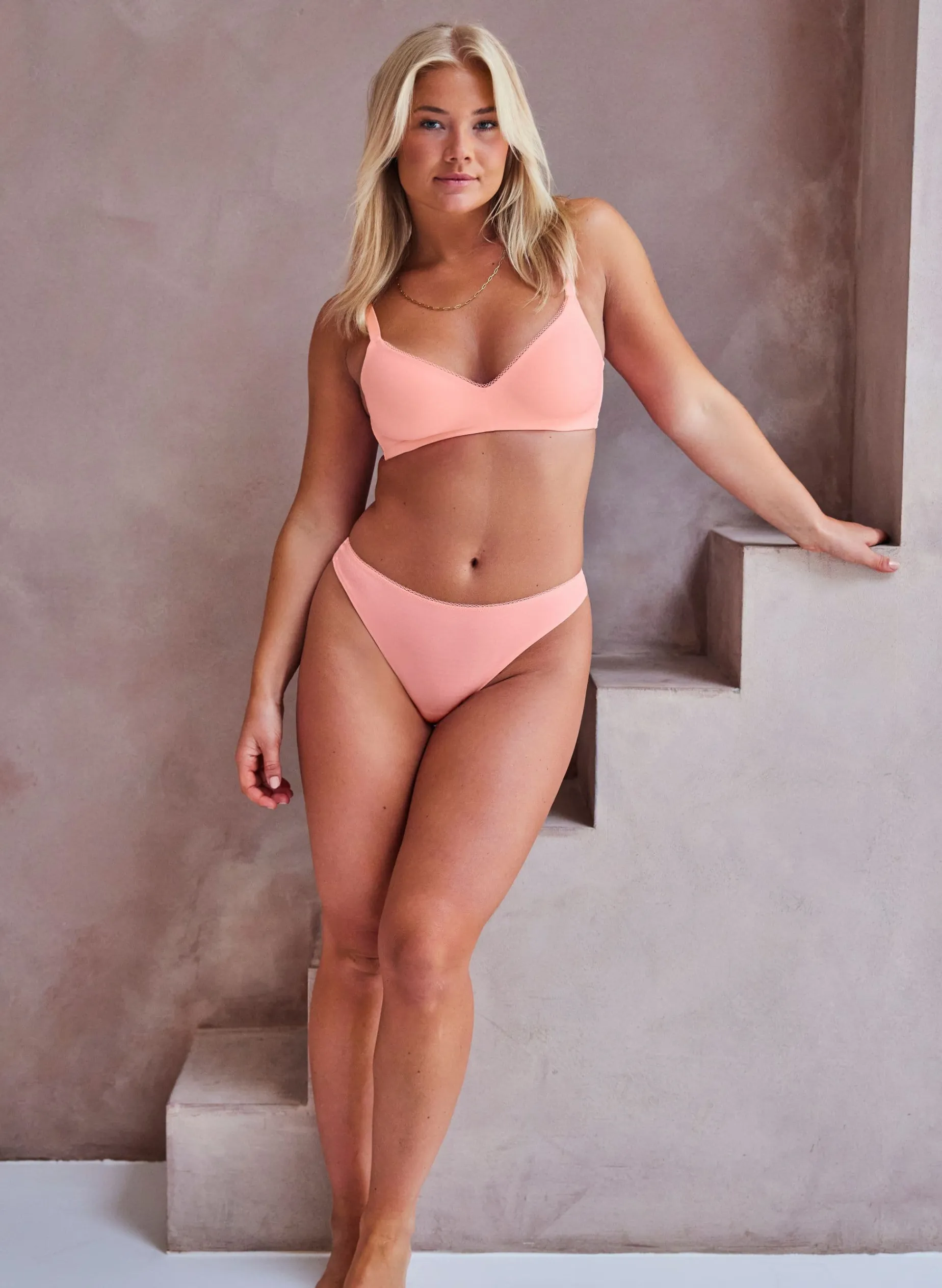 String - Fluor Pink