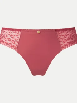 String - Garnet Rose