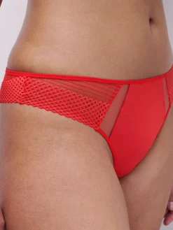 String - Red