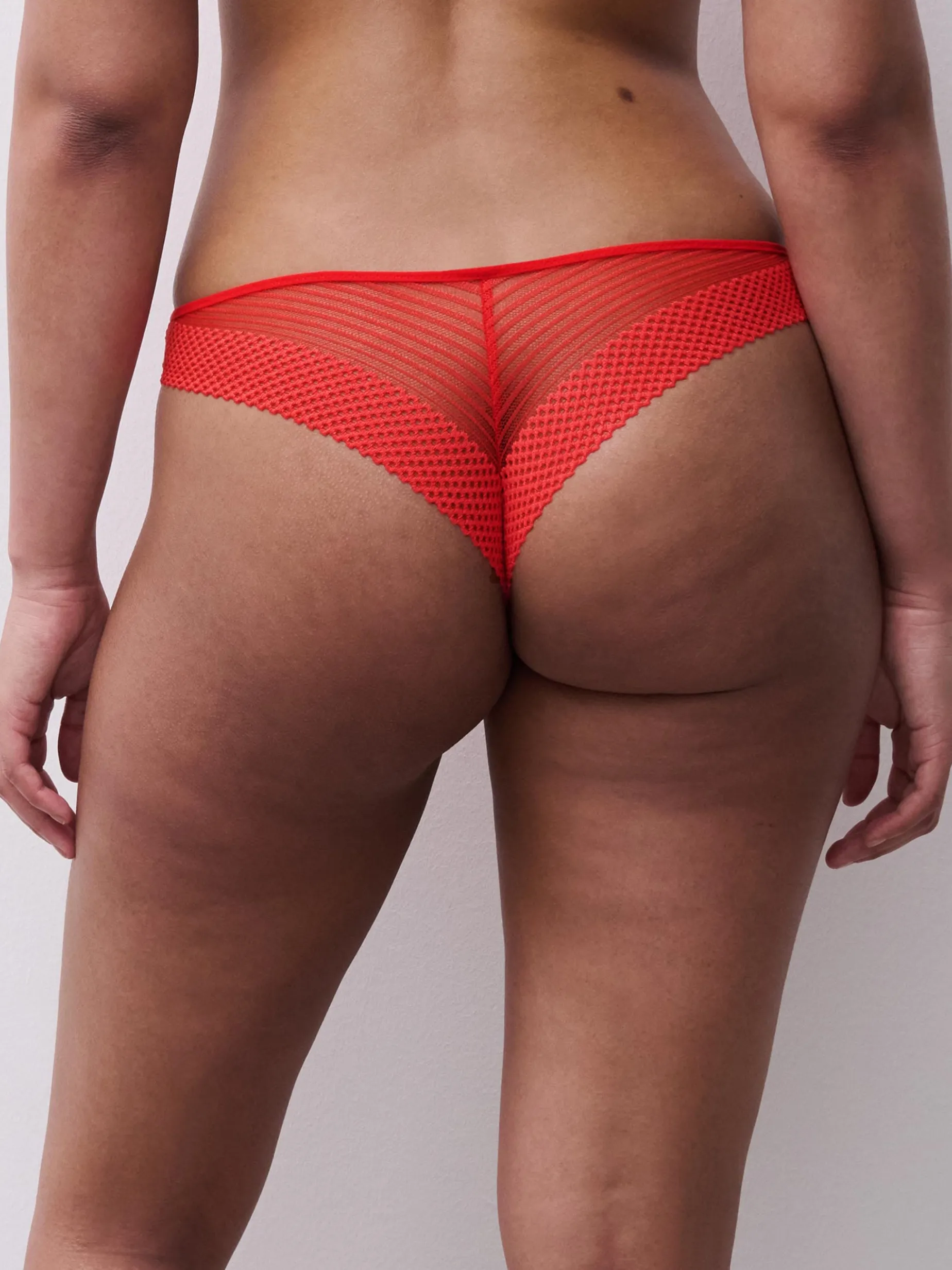 String - Red
