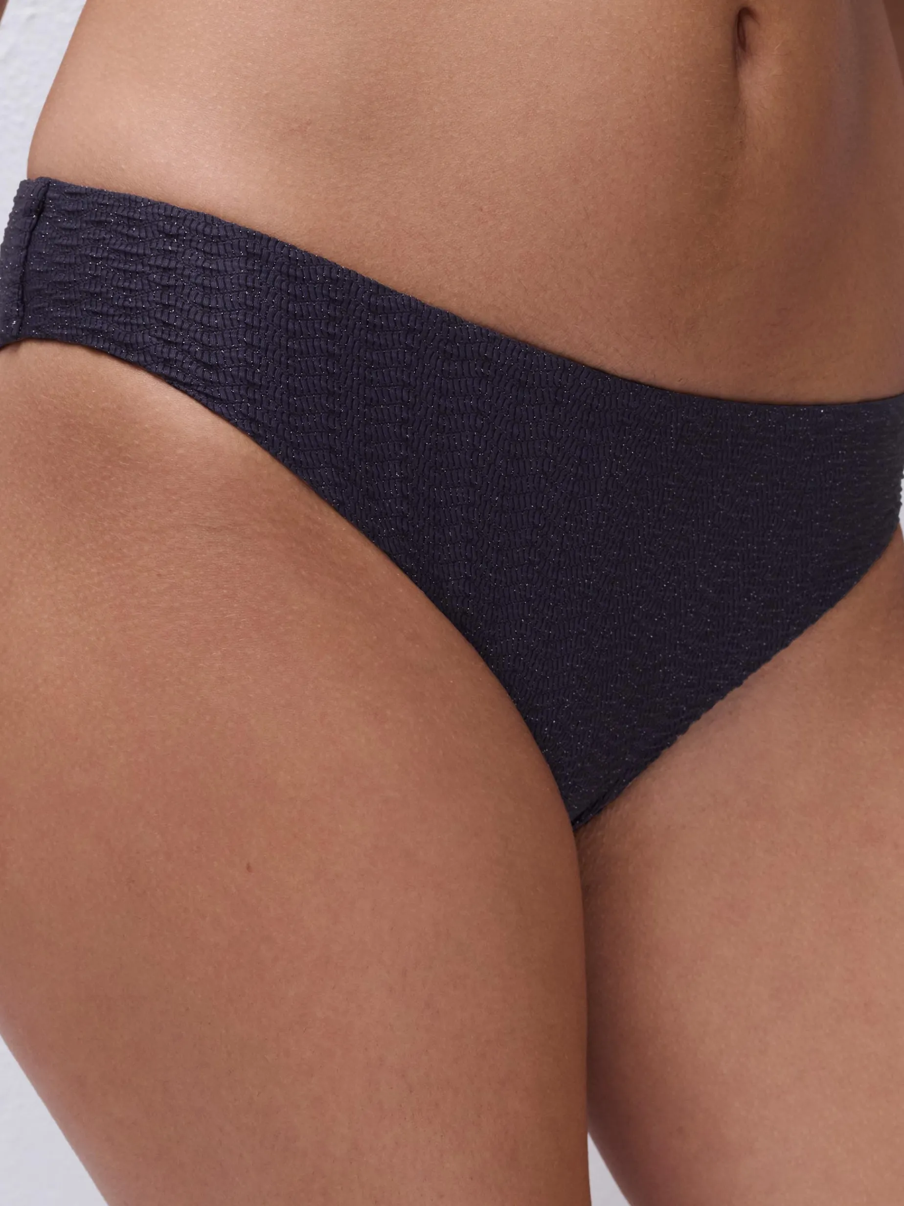 Tai bikinitrusse - BLACK PEARL