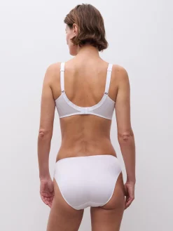 Trusse - White